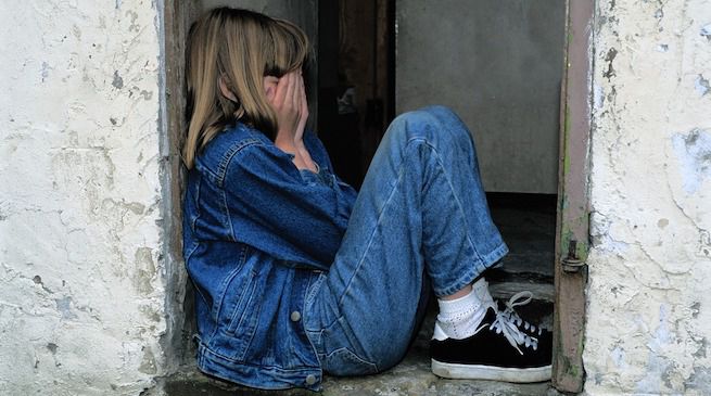 Un uomo di 43 anni è stato arrestato per aver abusato per 4 anni della nipotina
