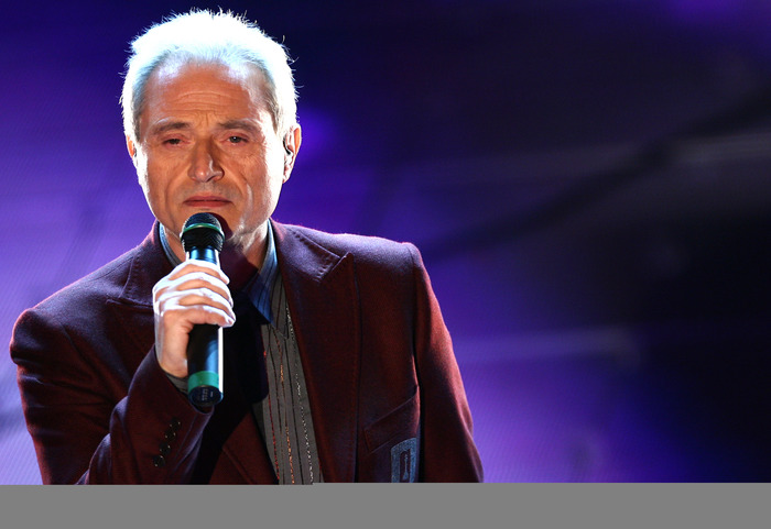 Amedeo Minghi: "Parlo con mia moglie morta, è a tutti i miei concerti"