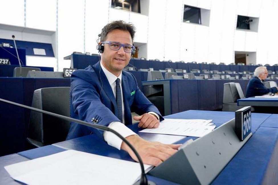 Angelo Ciocca, europarlamentare della Lega Nord su alleanza M5s