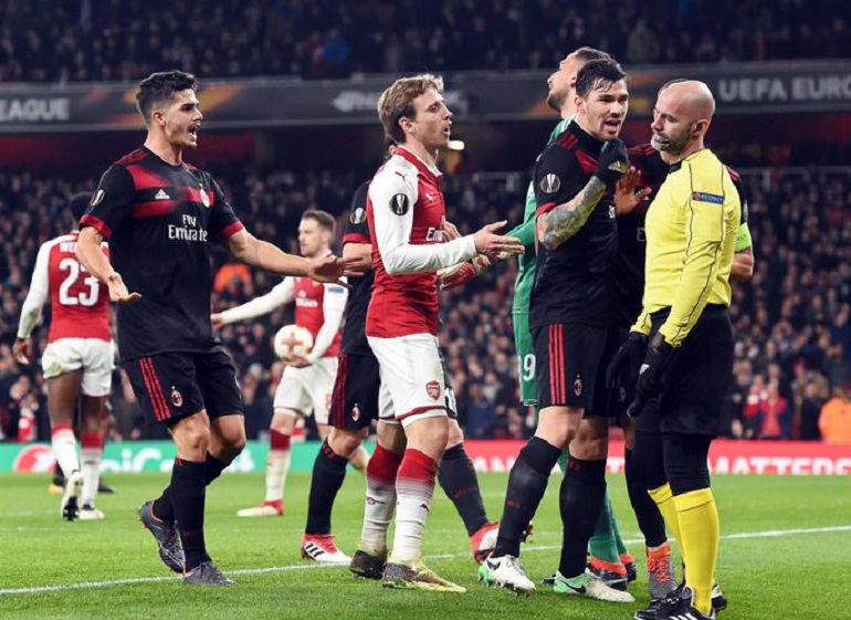 Arsenal-Milan, Piccinini: "Rigore? Che scandalo. Il VAR..." (foto Ansa)