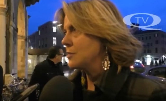 Beatrice Lorenzin, gaffe a Modena davanti alla foto di Enzo Ferrari: "Chi è, Gino Paoli?"