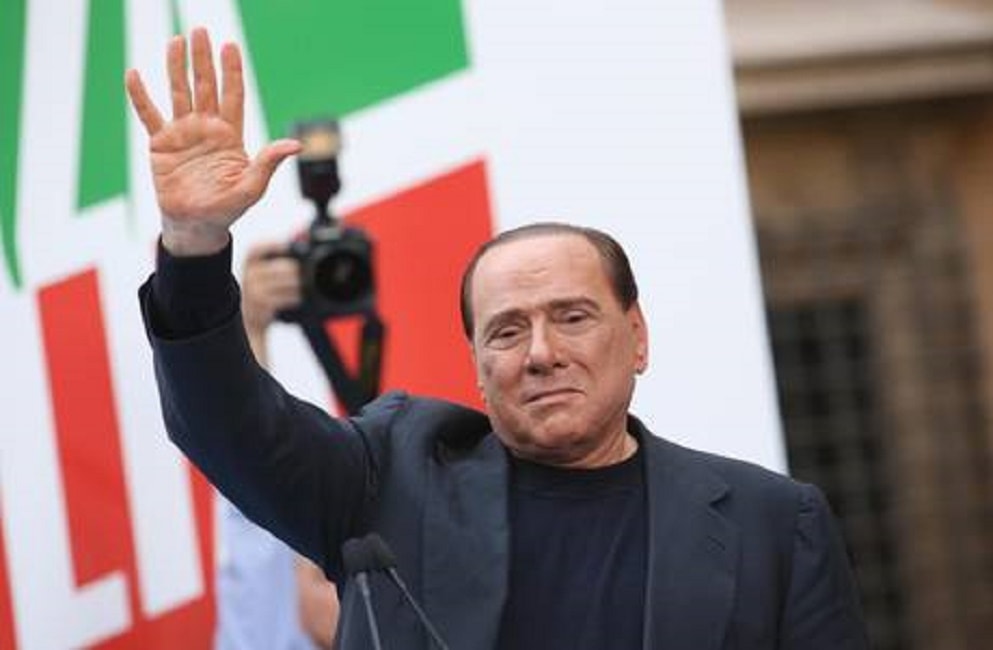 Berlusconi prenderà voti anche da morto per Travaglio