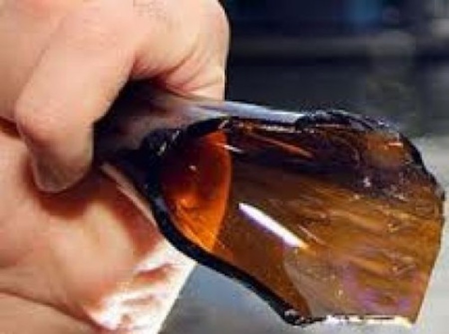 Napoli, nigeriano ferisce passanti con bottiglia rotta: 3 feriti all'ospedale