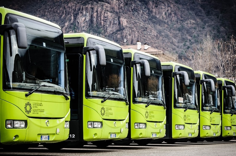 Bus turistici, la Ue: illegittimo escluderli dal rimborso accise sul gasolio