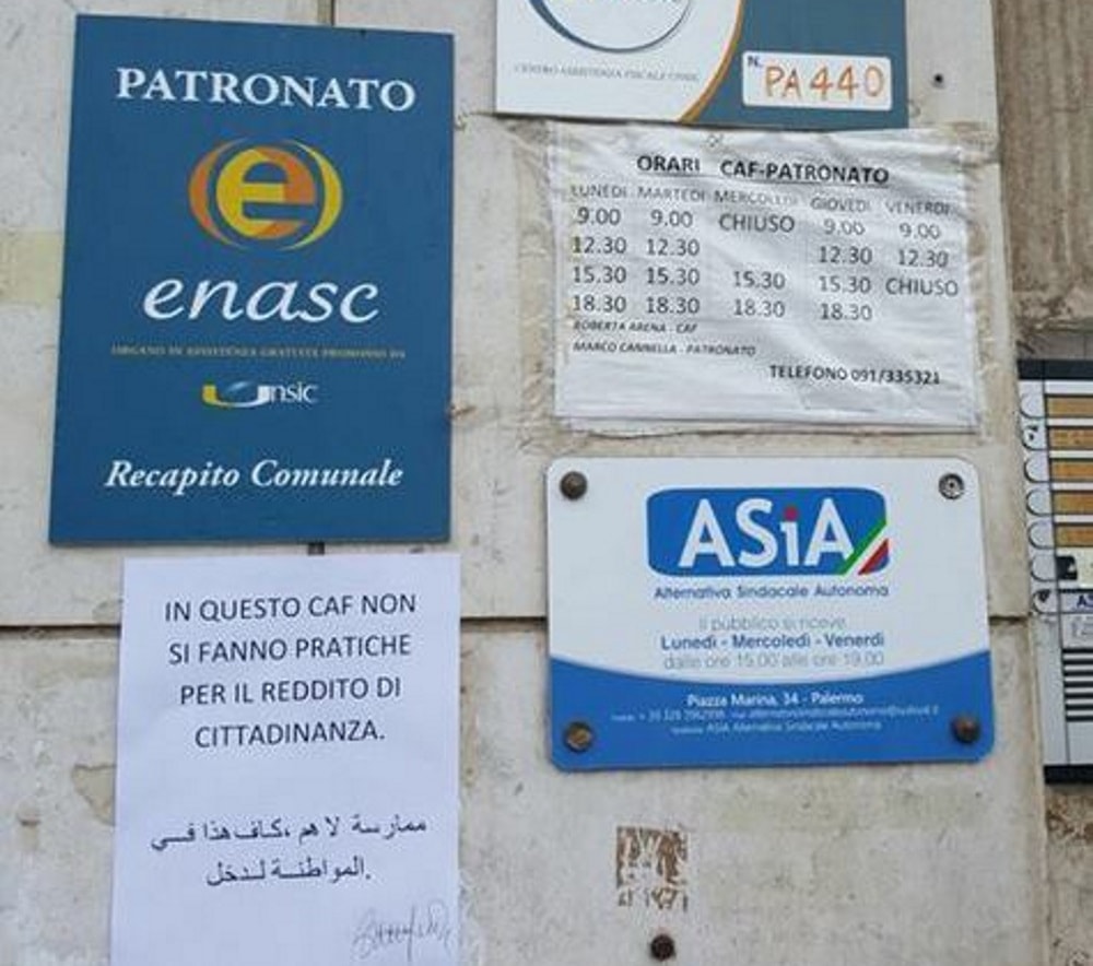 Reddito di cittadinanza M5s: è caccia ai moduli tra Bari e Palermo nei Caf