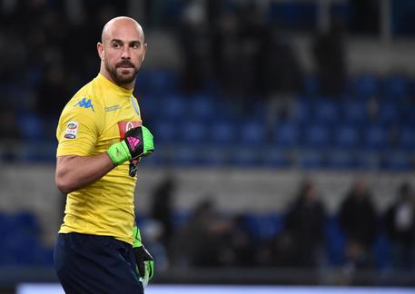 Calciomercato Milan, fatta per Pepe Reina. Ivan Strinic nel mirino