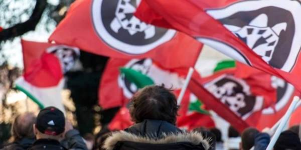 livorno casapound bastonate