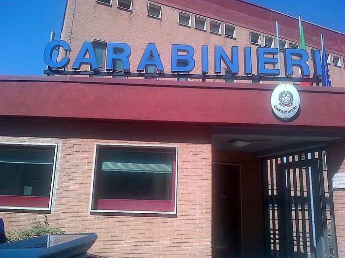 Montepulciano (Siena): trovata bomba a mano davanti alla caserma dei carabinieri