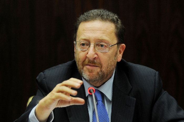 Riccardo De Corato denuncia: "Festa del Papà non celebrata in alcuni asili per non urtare famiglie gay"