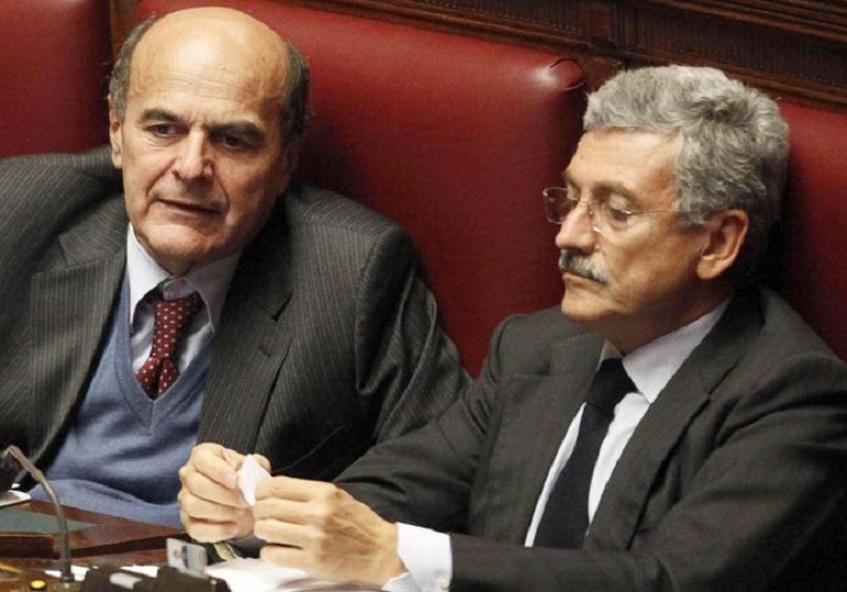 Elezioni. Bersani attacca Renzi per "le macchie di Berlusconi" ma ha la memoria corta: fu D'Alema nel '97 che lo resuscitò il giaguaro (caimano). Nella foto, Bersani e D'Alema alla Camera, 20 dopo il primo ritorno di Berlusconi. Ora, grazie ai loro errori, Berlusconi è di nuovo in auge...