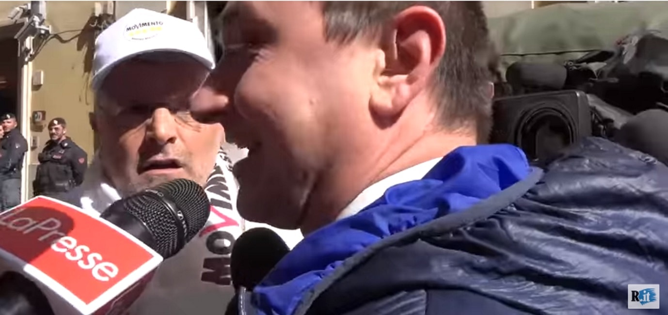 YOUTUBE Enrico Lucci grillino a Ettore Rosato (Pd): "Datece 'na mano a fa il governo"