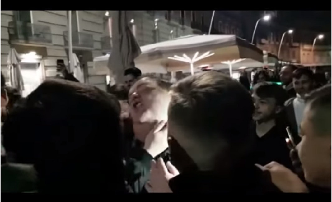 Francesco Nozzolino aggredito a Napoli: "Viviamo nella giungla?"