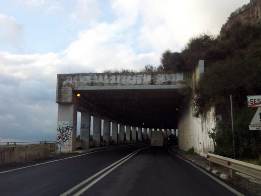 Aurelia chiusa tra Cavi di Lavagna e Sestri Levante per mareggiata