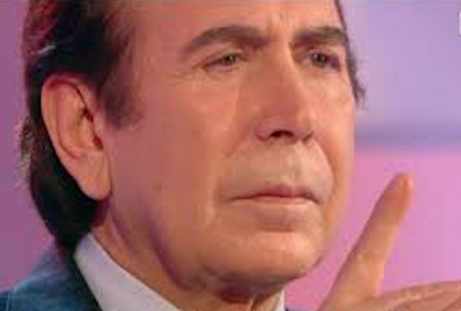 Isola dei Famosi, Giucas Casella rivela il vincitore: è in una busta segreta affidata alla Toffanin