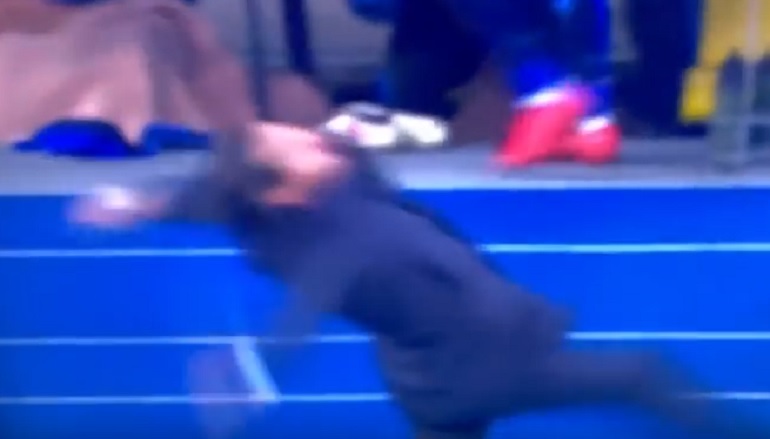 YOUTUBE Inzaghi esulta e scivola dopo il gol di De Vrij