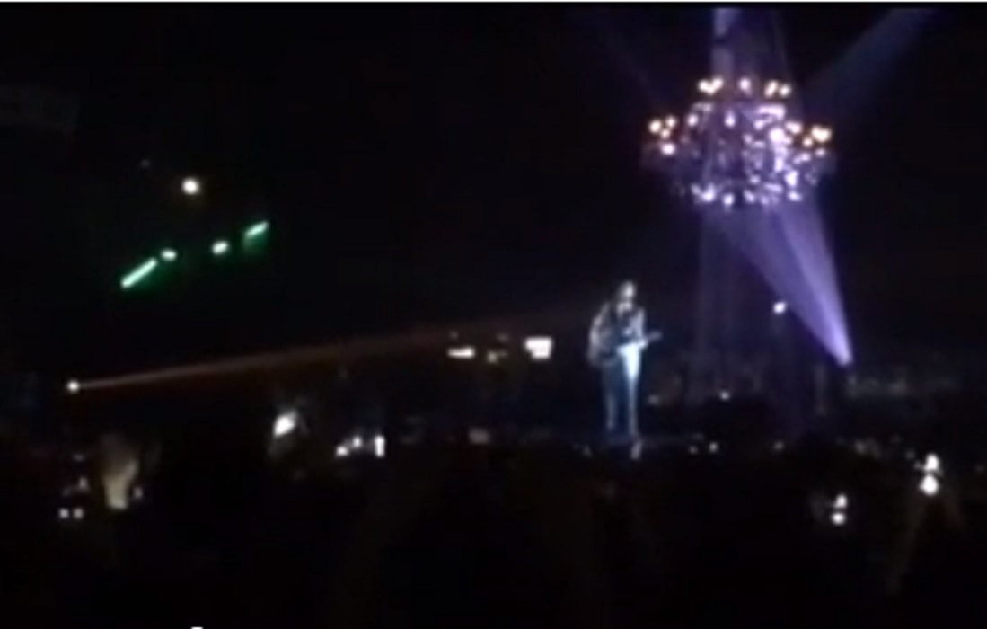 Jovanotti ricorda Astori sul paco di Firenze