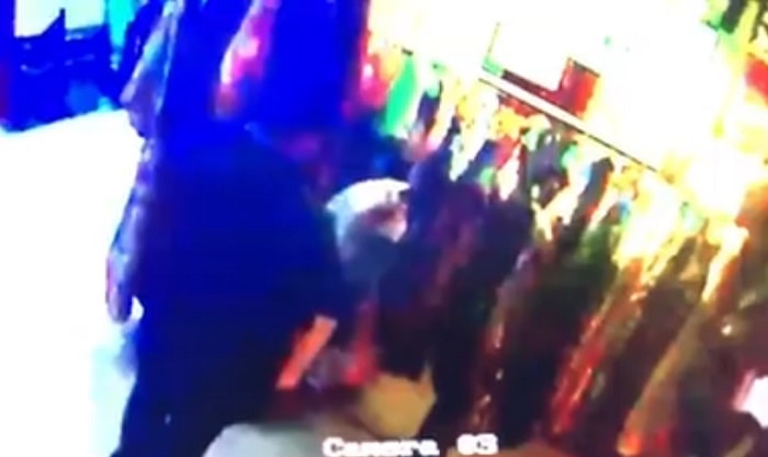 Venezia, turisti rubano due giacche da 1000 e 1200 euro