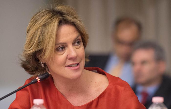 Vaccini. No Vax: assalto a Lorenzin. Ma i ricercatori: La ministra non capisce che...