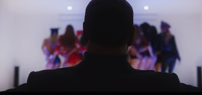 Una scena del film "Loro" di Paolo Sorrentino