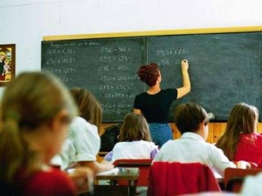 Palermo, Maurizio Bronzellino tira un pugno alla maestra del figlio: denunciato