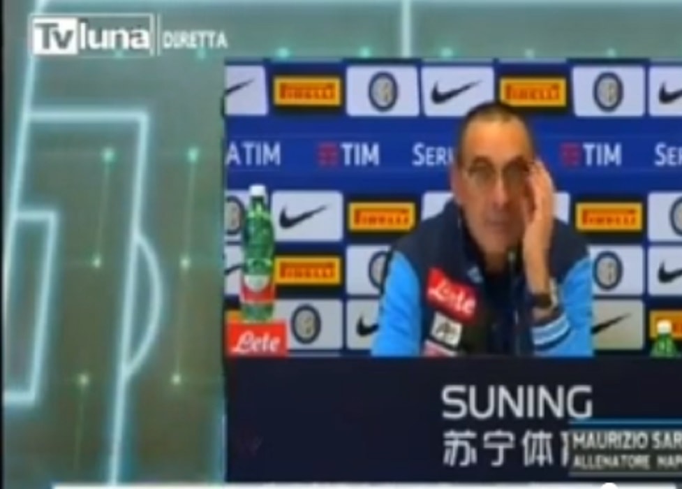 Maurizio Sarri alla giornalista "Non ti mando a fare in c... perché sei donna"
