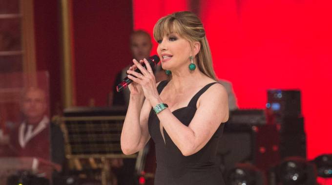 Milly Carlucci interviene sulle polemiche su Ivan Zazzaroni