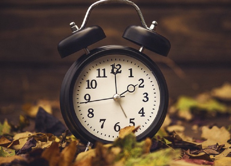 Ora legale, lancette un'ora avanti nella notte tra sabato e domenica (foto Ansa)