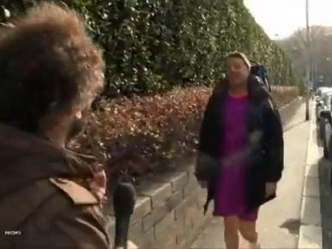 Matteo Renzi con la racchetta in mano: dopo sconfitta elezioni gioca a tennis