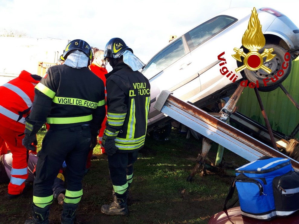 Civitella San Paolo, crolla ponte idraulico: Mario Di Giacomo muore schiacciato dalla sua auto