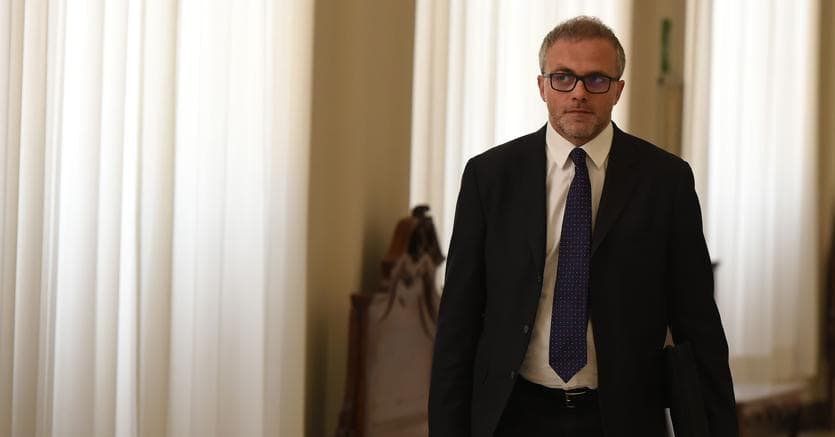 Incidente in moto per Ruffini, direttore dell'Agenzia delle Entrate