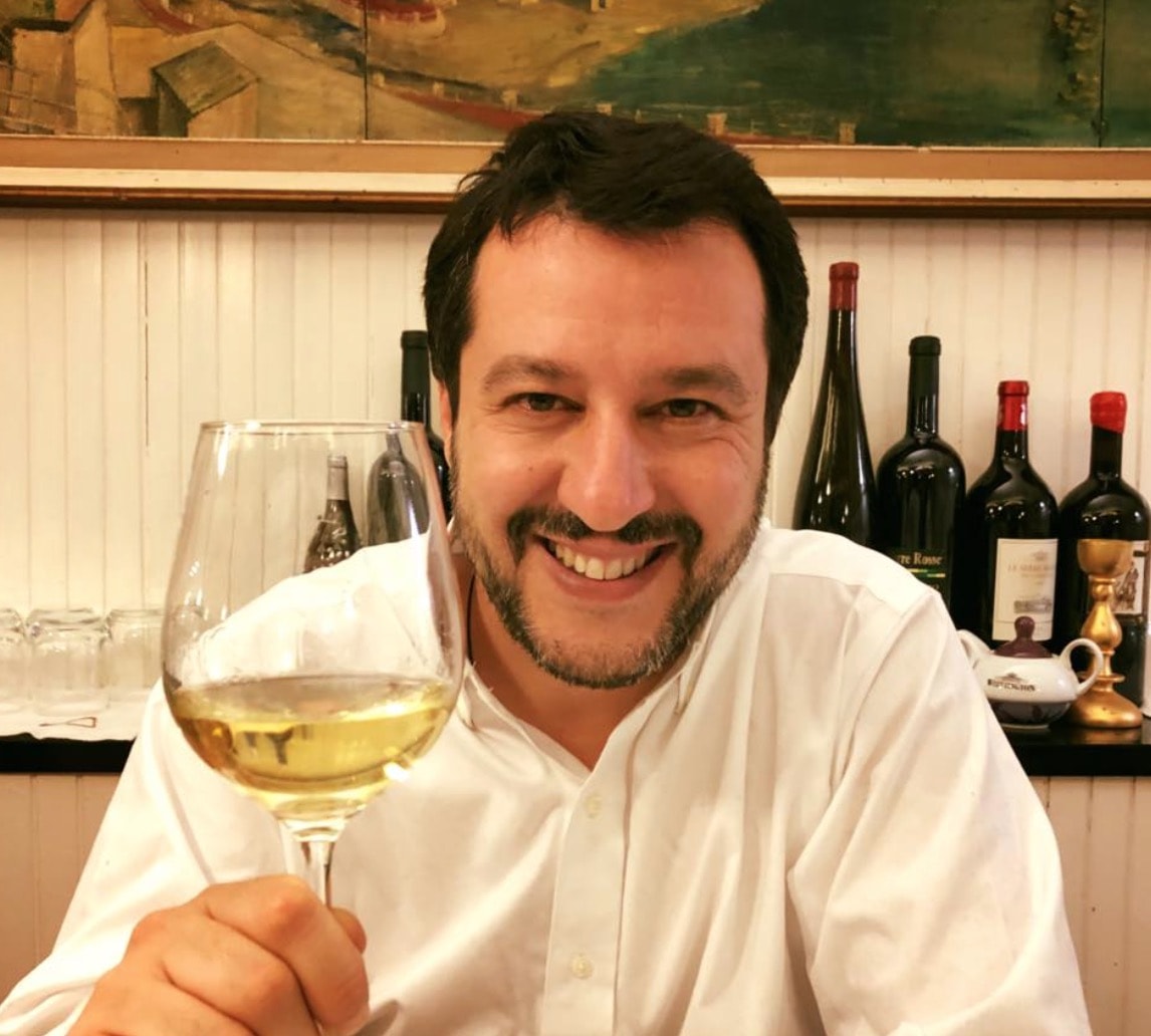 Matteo Salvini, tweet contro i nemici