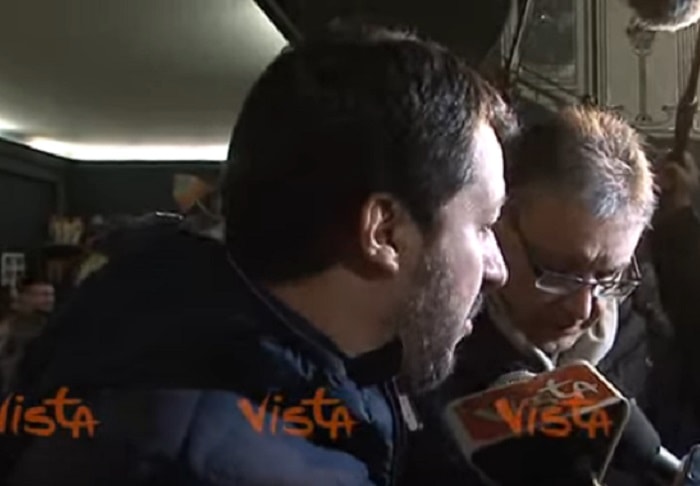 Salvini: "Maestra che urla 'dovete morire' non metta più piede a scuola"