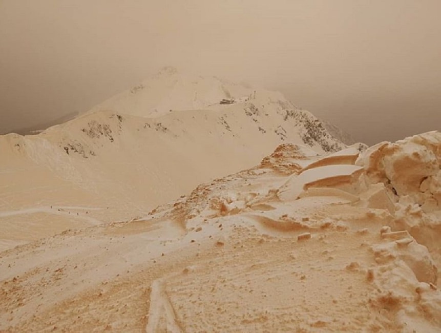 Neve arancione est Europa