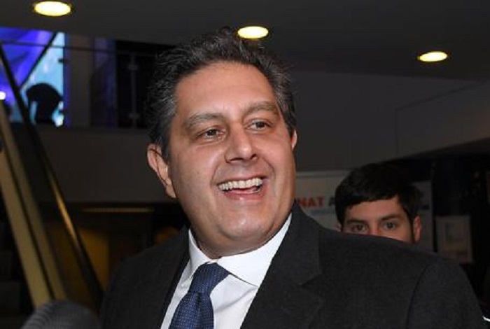 Toti sempre più leader, sì alla coabitazione con M5s in Parlamento, ma il Governo...