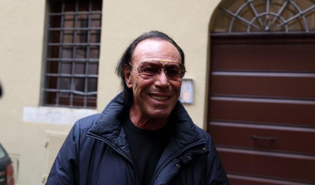 Antonello Venditti appare per sbaglio alla cena della Casaleggio: "Non voglio equivoci"