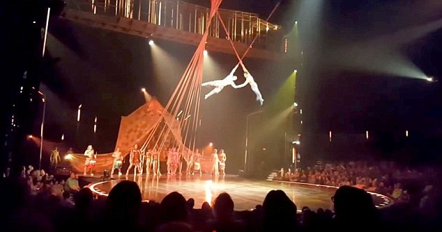 Il trapezista Yann Arnaud è morto durante un'esibizione al Cirque du Soleil