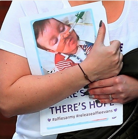 Alfie Evans è morto