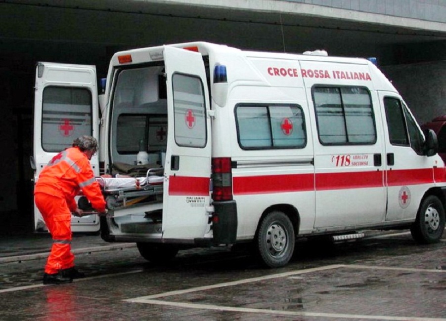 Roma, maestra d'asilo si butta dal terzo piano. I genitori: "Non sappiamo perché"