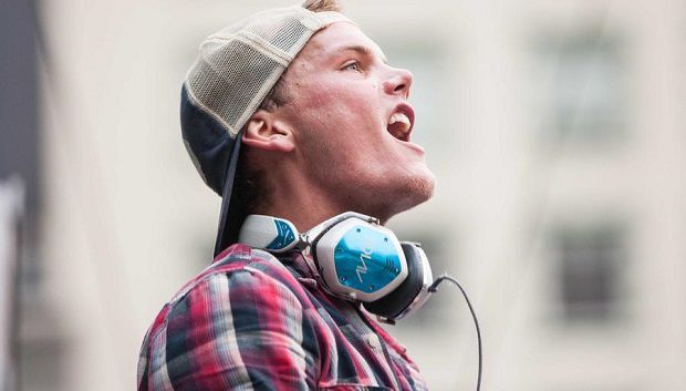 Avicii, ipotesi suicidio. La famiglia: "Non poteva più andare avanti"