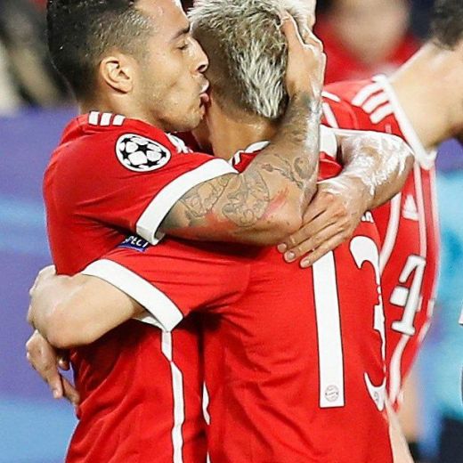 Champions League, Bayern ipoteca qualificazione: 2-1 a Siviglia