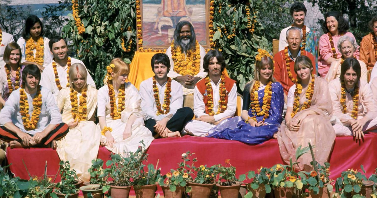 Beatles in India, chi era il guru Yogi che 50 anni fa li convinse a un viaggio mistico nel suo ashram