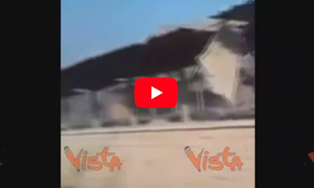 YOUTUBE Attacco Siria, le immagini di uno dei siti bombardati