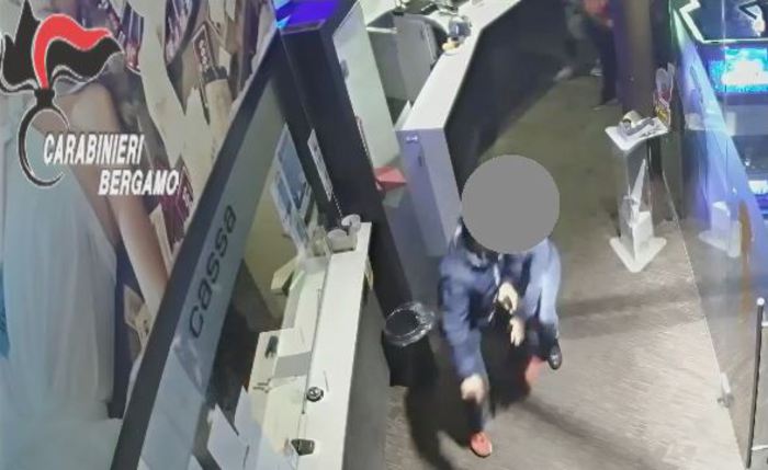 YOUTUBE Maurizio Novembrini, carabinieri: "A Caravaggio una vera esecuzione"