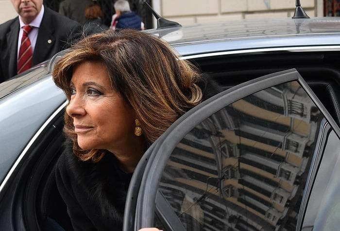Il presidente del Senato Casellati abita qui, Comune Padova vieta sosta in via Euganea. Residenti: "Pazzesco, lei c'è solo nei week-end"