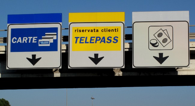 Casellante sorpreso dormire al lavoro: la Cassazione conferma il licenziamento