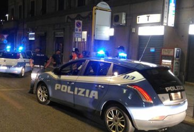 Cremona, nigeriano minaccia con un coltello e ferisce due poliziotti: arrestato (foto d'archivio Ansa)