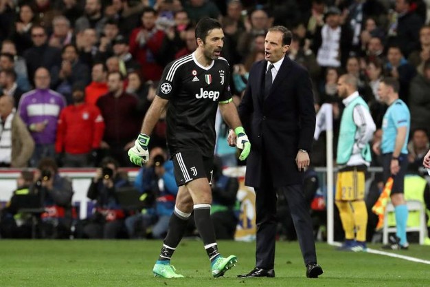 buffon espulso real