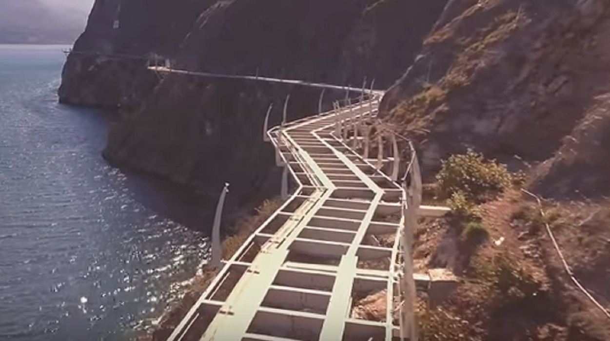 Lago di Garda drone sorvola pista ciclabile