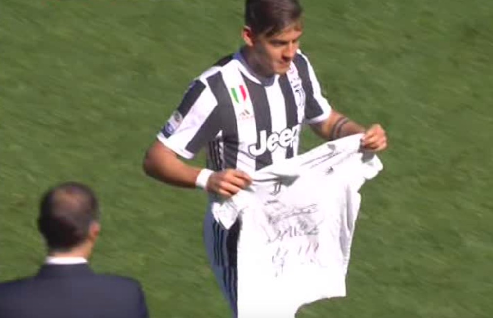 Dybala video gol Benevento-Juventus, dedica alla mamma (FOTO)