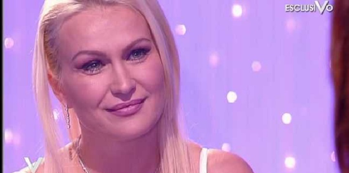 Isola dei famosi, Eva Henger e lo sfogo contro Daniele Bossari e Mara Venier: "A telecamere spente..."